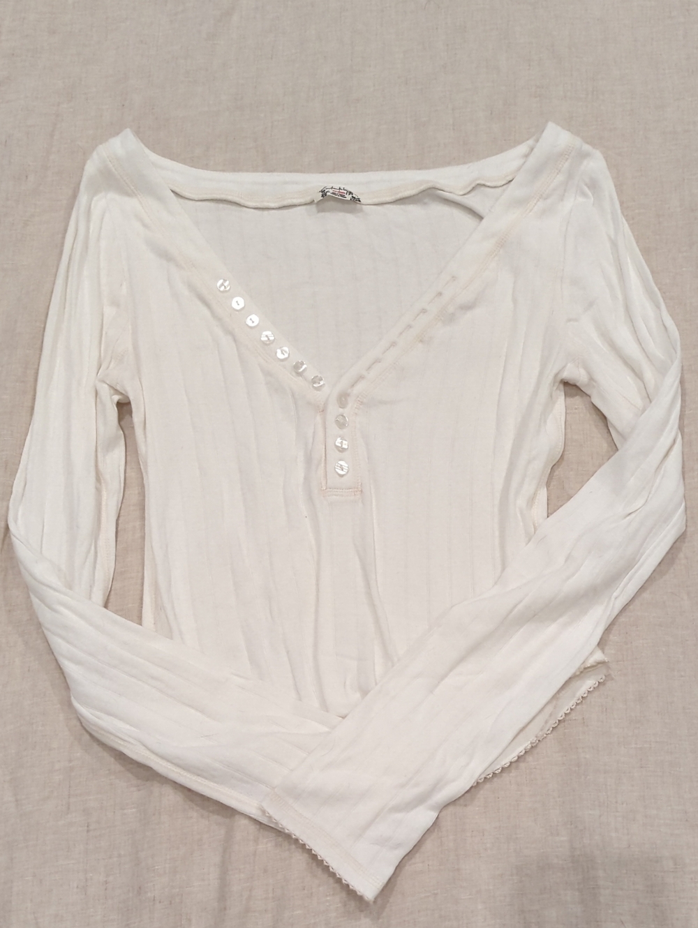 Free People Cream Button-Trim Ribbed V-Neck Long Sleeve Top